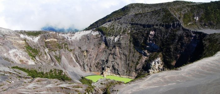 volcano tour in costa rica