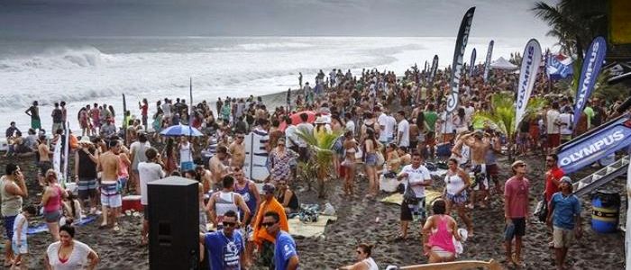 great place for surfing and party in costa rica